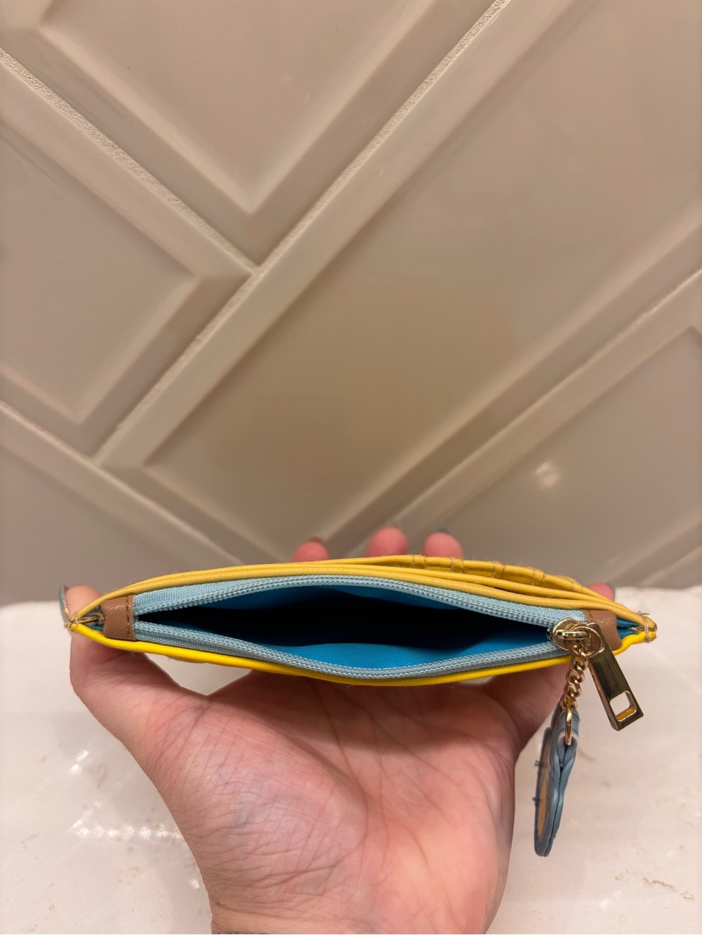 Disney Winnie the Pooh Zip Wallet - Picture 3 of 3